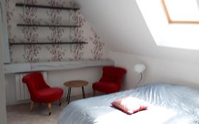 Triplex Tout Confort, Plein Centre Ville Bauge En Anjou